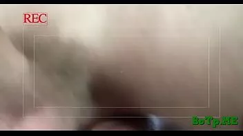 播放 淫荡的同性恋男孩的讨厌的汽车性爱