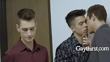 Odtwórz Biurowa sympatia - Trevor Harris, Jayden Marcos