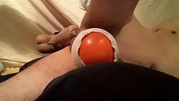 Reproduzir Vadia de buraco de vibrador tenta ficar áspera com chouriço xl