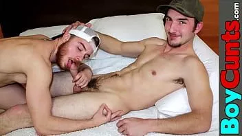 play El hambre de Transman luke hudson por la polla peluda de johnny. luke y johnny juegan un juego divertido mientras se besan y abofetean sus apretados culos. johnny chupando el clítoris de luke, lamiendo su coño mojado
