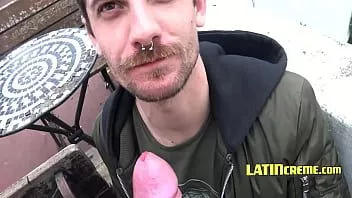 Riproduci Trovare un simpatico ragazzo latino per me stesso