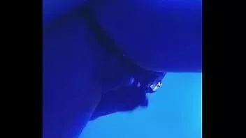 تشغيل أنا استمني لك في الحمام pt 2