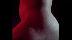 Riproduci Spettacolo di danza solista sensuale con un grosso cazzo