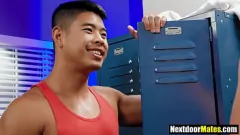 Putar Otcular Asian Jock Take Big Cock Friend's Raw's Dick Dalam Pertemuan Gay Interracial Interracial