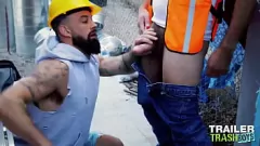 Abspielen Trailer Trash Boys: Alpha Wolfe und Joel Someone – Bareback-Begegnung im Freien