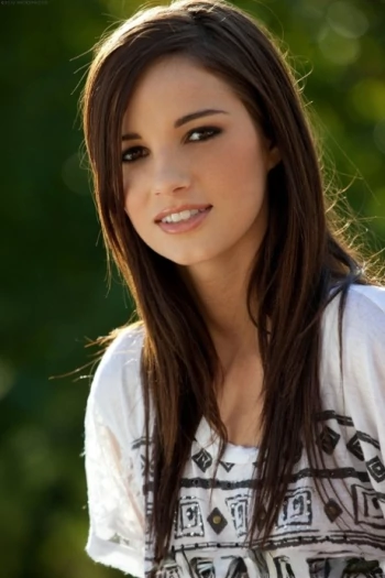 قناة Madison Spears